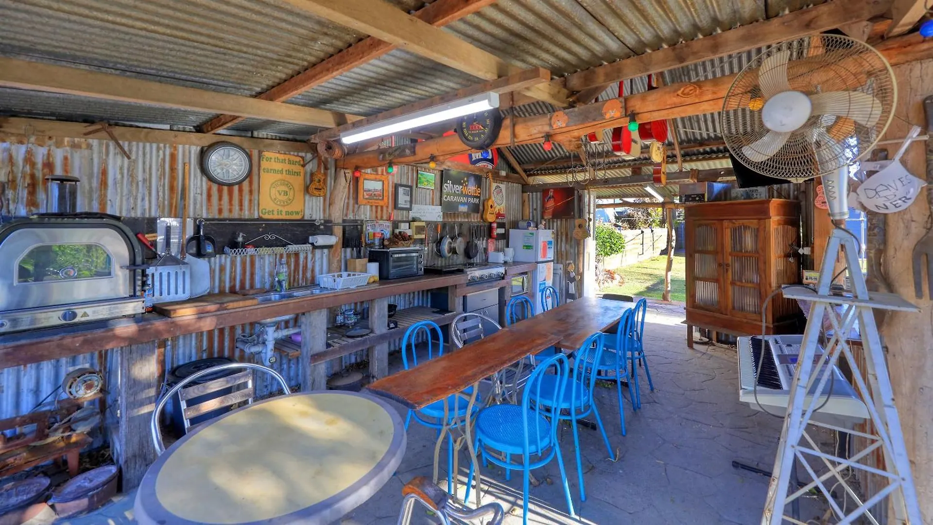 Motel Silver Wattle Cabins Mount Morgan Australia