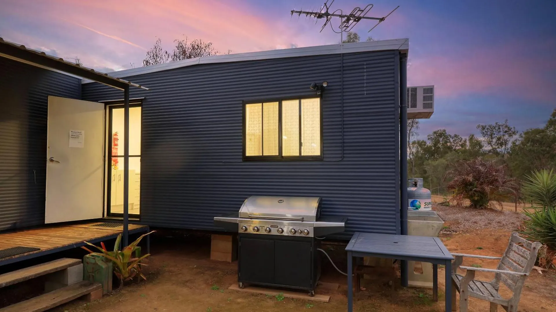 Silver Wattle Cabins Mount Morgan Australia